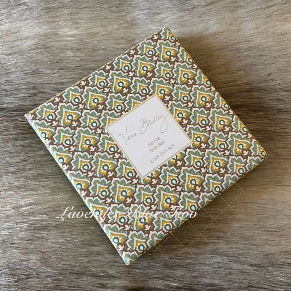 New VERA BRADLEY Vanilla Sea Salt Set Of 4 Individually Wrapped Soaps Paisley